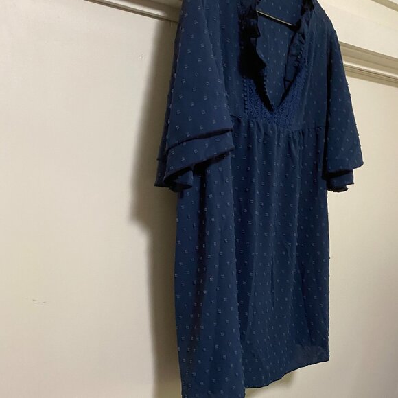 Shein Curve, navy eyelet, short, double fluff sleeve blouse, size 5X - Picture 3 of 11